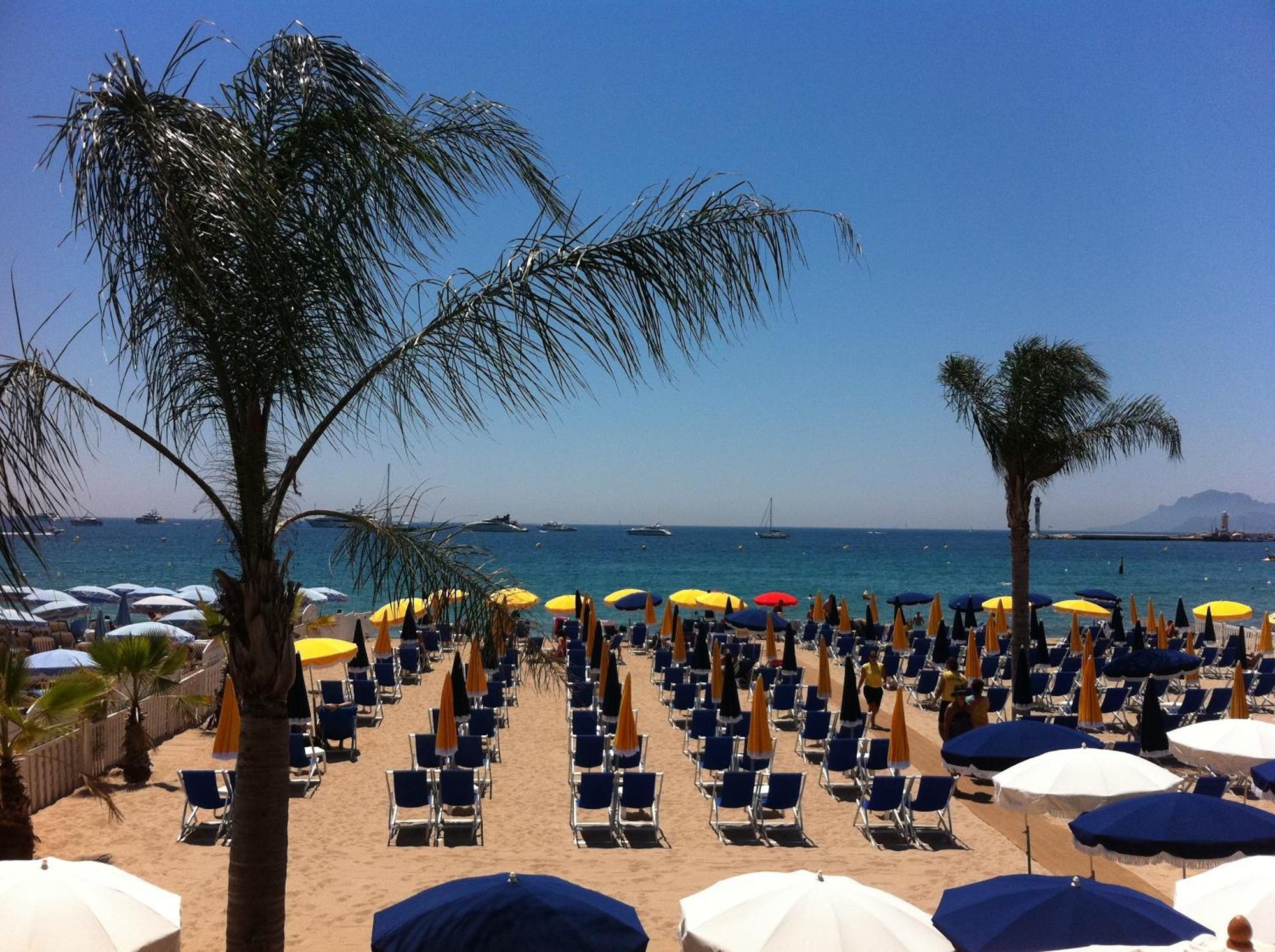Azurene Royal Hotel Cannes Exterior photo